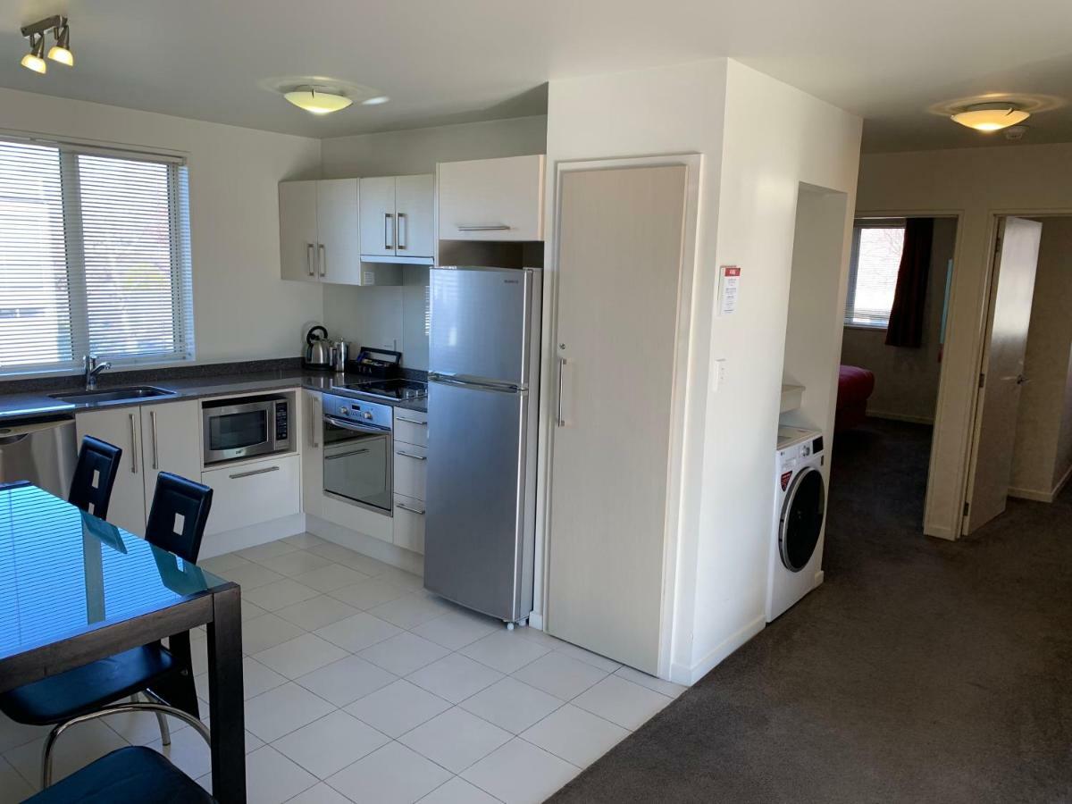Salerno Motel Apartments Christchurch Eksteriør bilde A typical apartment at the University of Canterbury